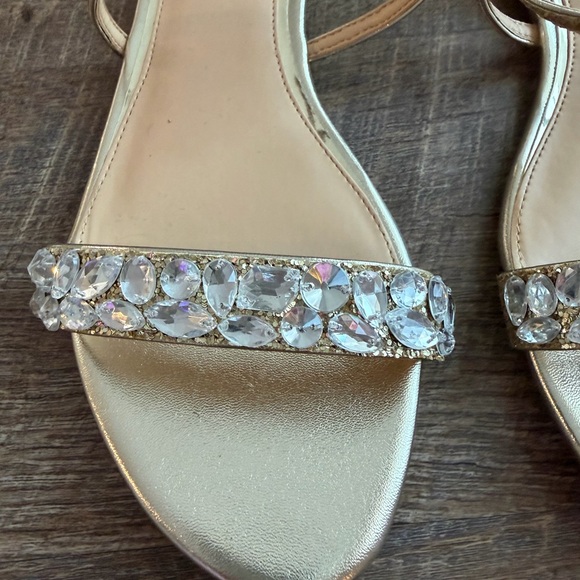 Jewel Badgley Mischka Gold Embellished Flat sandals - Picture 3 of 5